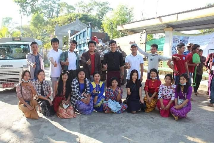 300 Community Members Trained in Waste Segregation